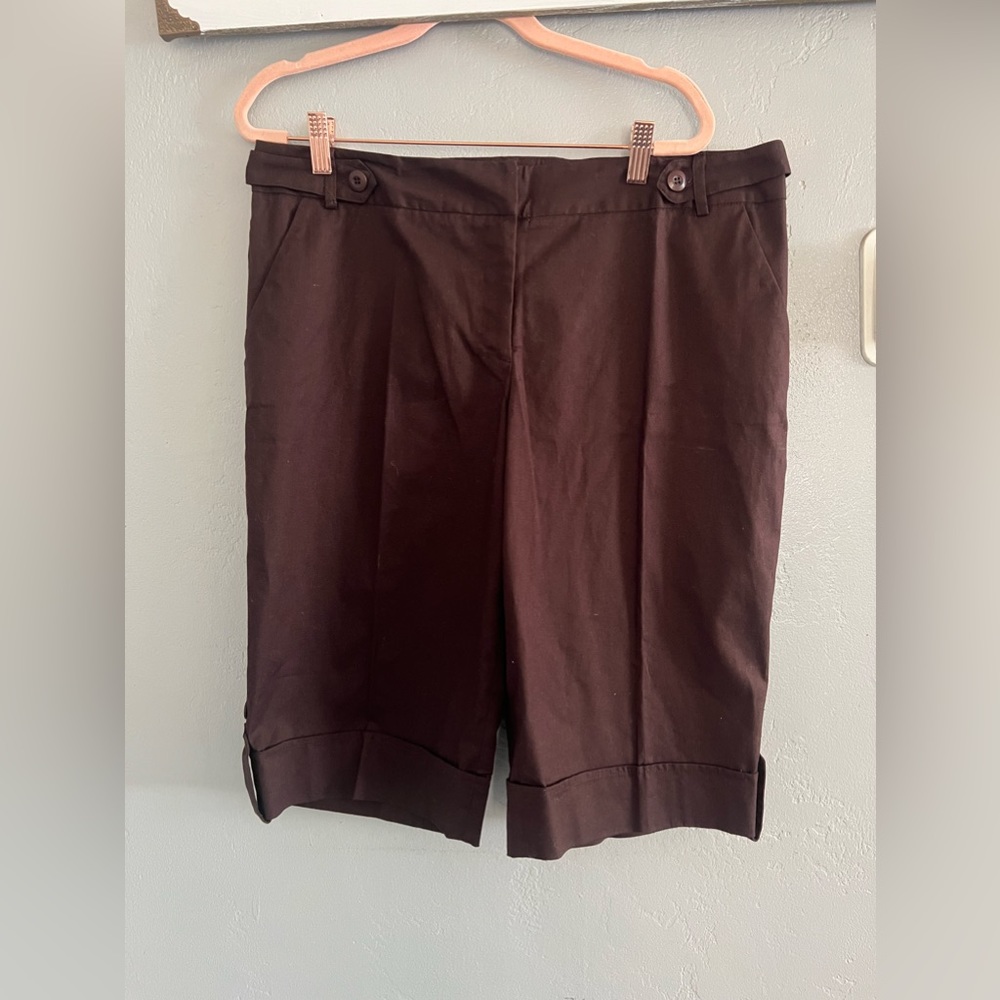 AB Studio Women's  Dress Shorts 
Size 12